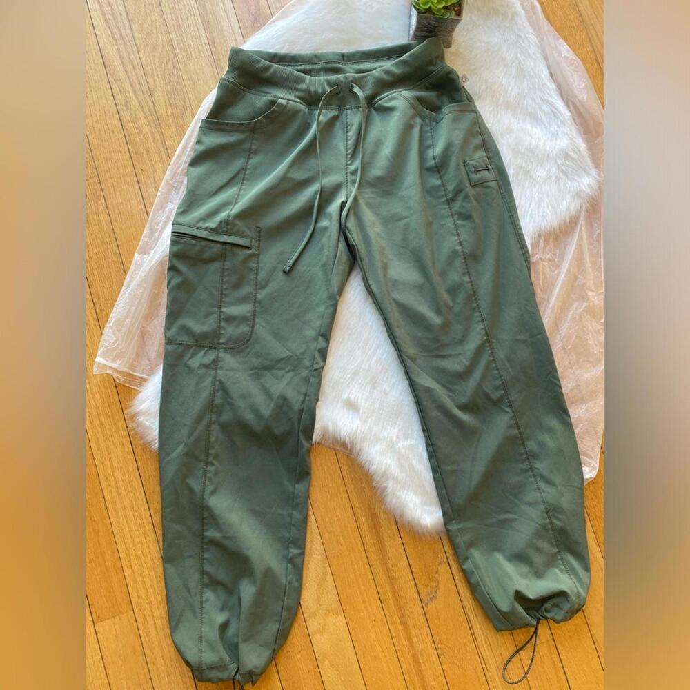 Women's Olive Green Cargo Pants Petite Size M